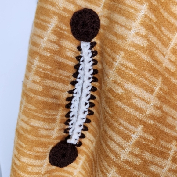 70s funky wool poncho - Picture 9 of 11